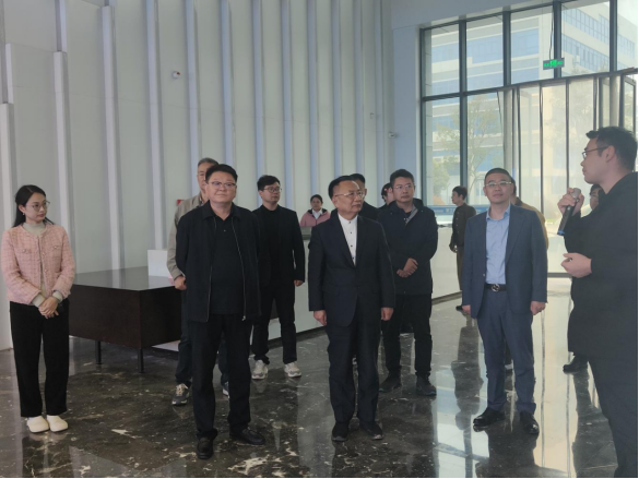 中国国土经济学会柳忠勤一行来徐开展区域经济高质量发展与产业化主题调研385.png