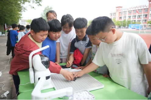 “科学种子-百校科普行”活动在徐州举行557.png