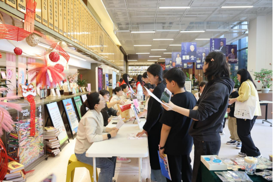 云龙区图书馆：3.6万人次的阅读探索之旅(1)449.png