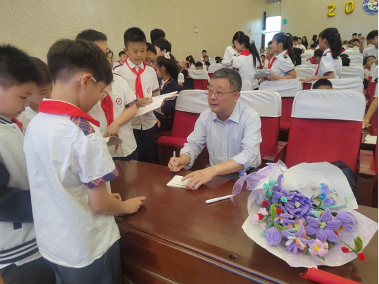 中科院老科学家走进丰县校园247.png